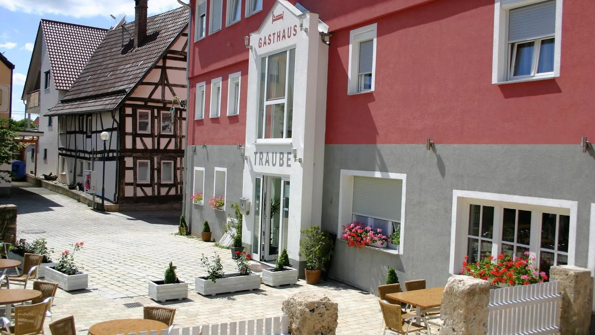 Dettingen an der Erms Gasthaus Traube בית הארחה Dettingen an der Erms